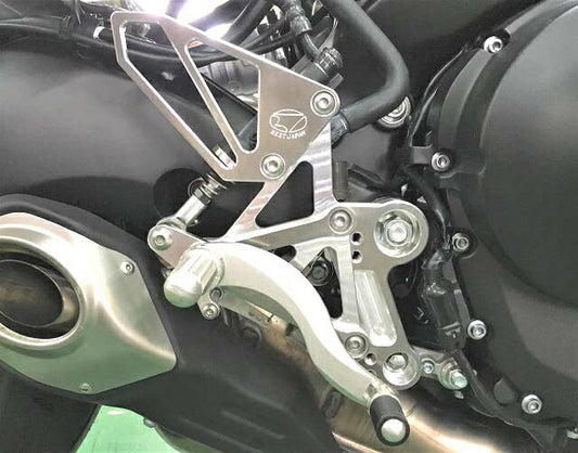 ビート BEET ハイパーバンク 固定式 SLV MT-09 XSR900 TRACER900 TRACER900 GT カタログ品番：P096-0933 メーカー品番：0111-Y51-20