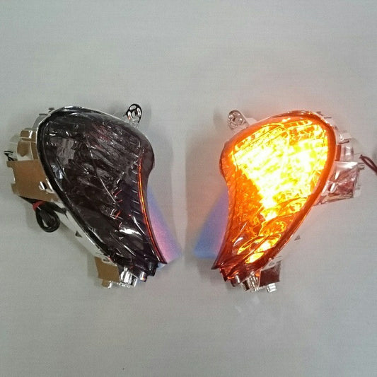 オダックス ODAX ウインカーレンズ フロント スモーク GSX1300R Hayabusa(08-)アンバーバルブ仕様 カタログ品番：P089-0528 メーカー品番：JSW-12116-S