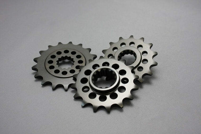 SUNSTAR サンスター フロントスプロケット 428-15T スーパーカブ110 カタログ品番：249-15 メーカー品番：249-15