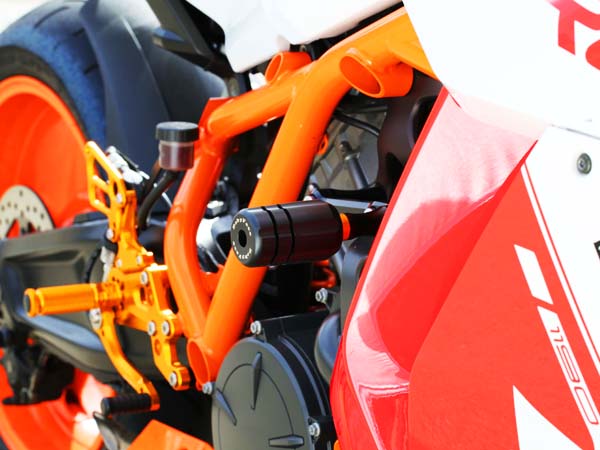 BABYFACE ベビーフェイス フレームスライダー BLK KTM RC8 08-12 カタログ品番：P053-2540 メーカー品番：006-SKT02b