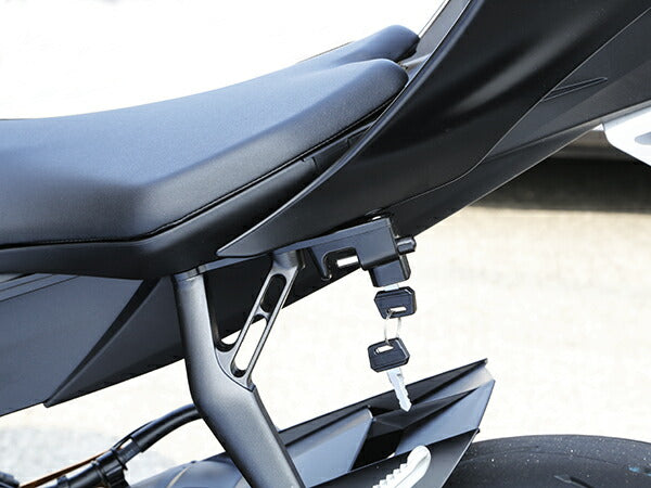 BABYFACE ベビーフェイス ヘルメットロック BLK YZF-R6 17 カタログ品番：P082-8821 メーカー品番：009-LCY06BK