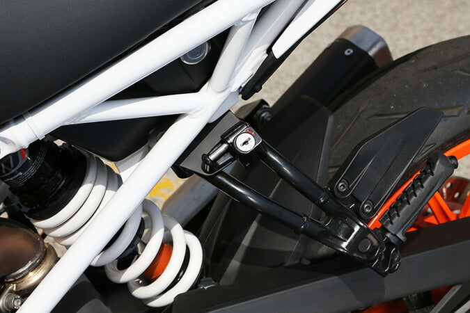 BABYFACE ベビーフェイス ヘルメットロック BLK 250 390Duke 17- カタログ品番：P095-3058 メーカー品番：009-LCKT5BK