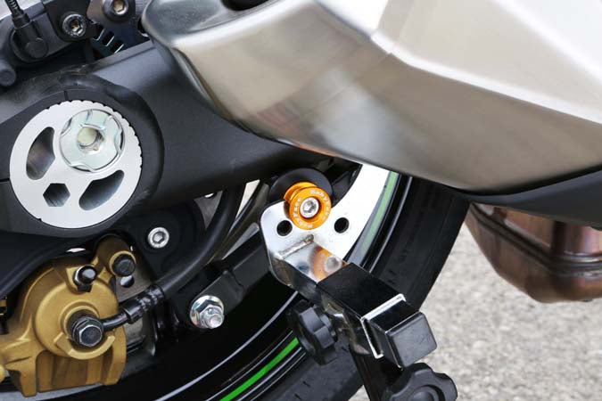 BABYFACE ベビーフェイス スイングアームスタンドフック レッド Z1000 Ninja1000 14- カタログ品番：P101-7037 メーカー品番：006-S0804RD