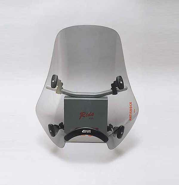 GIVI ジビ ユニバーサルスクリーン A200 ハンヨウ セミスモーク カタログ品番：P022-7477 メーカー品番：47726