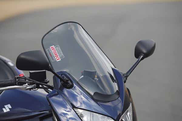 GIVI ジビ スクリーン D262S カタログ品番：P022-9817 メーカー品番：62864