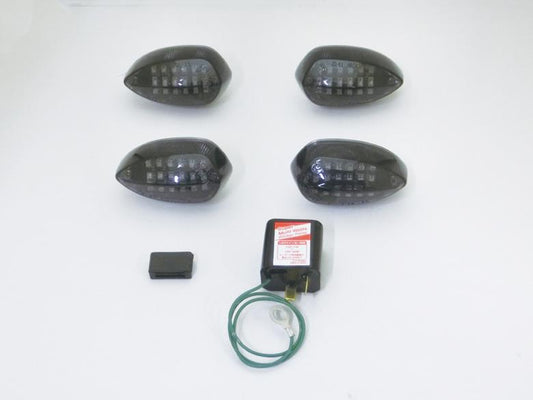 CF-POSH シーエフポッシュ LEDカスタマイジングキットシーケンシャル スモークレンズ MT-25 03 16-19・YZF-R25 R25 ABS R3 ABS 15-18 カタログ品番：P097-9015 メーカー品番：676982