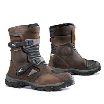 フォーマ フォーマ ブーツ ADVENTURELOW BROWN 27.0cm カタログ品番：P073-2292 メーカー品番：4950545117373